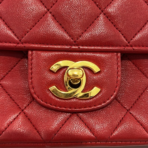 100% Authentic Chanel Vintage Medium Classic Double Flap Bag - Picture 4 of 17
